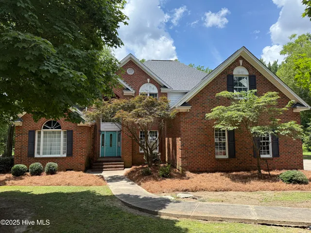 $475,000 | 2602 Linden Lane Northwest, Wilson, NC 27896