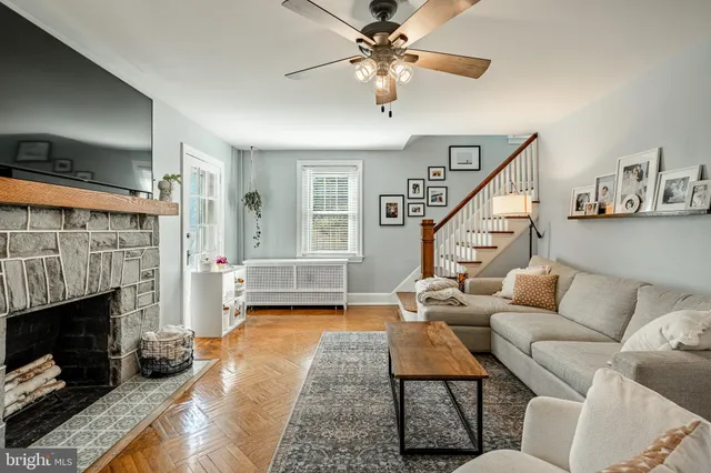 $425,000 | 915 West Chester Pike, West Chester, PA 19380