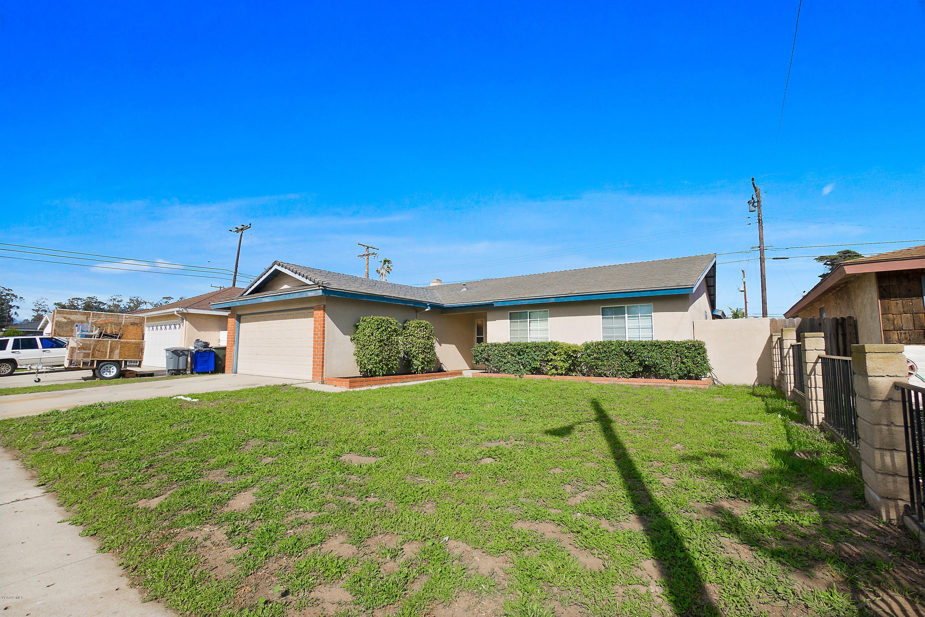 4530 Reeder Avenue Oxnard, CA 93033 - Photo 1 of 15 001_copy