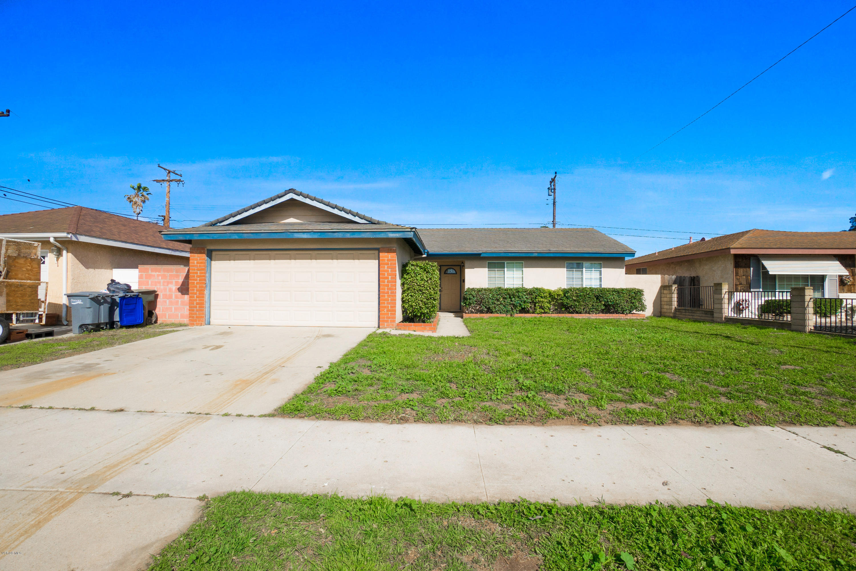 4530 Reeder Avenue Oxnard, CA 93033 - Photo 2 of 15 004_copy