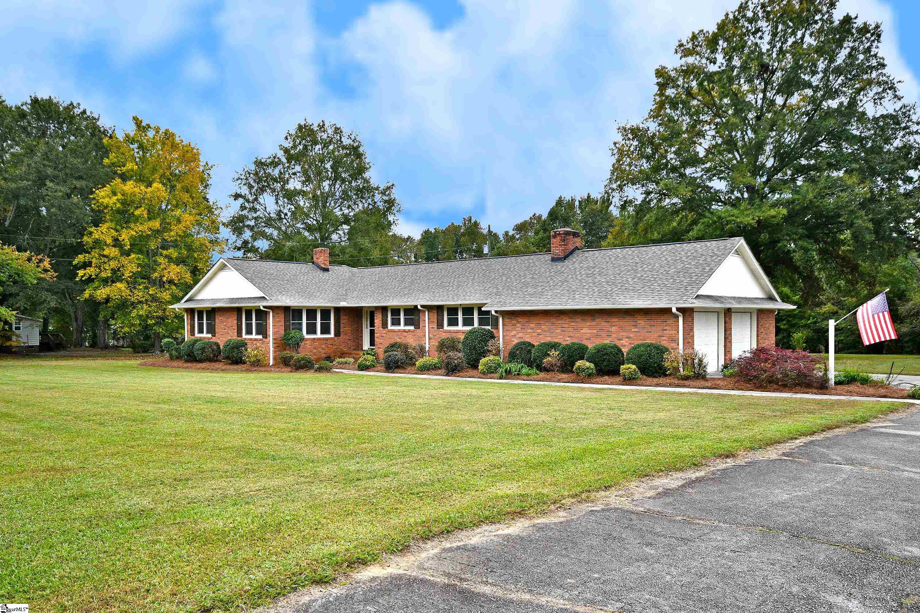 817 Rice Road Easley, SC 29640 - Photo 2 of 36