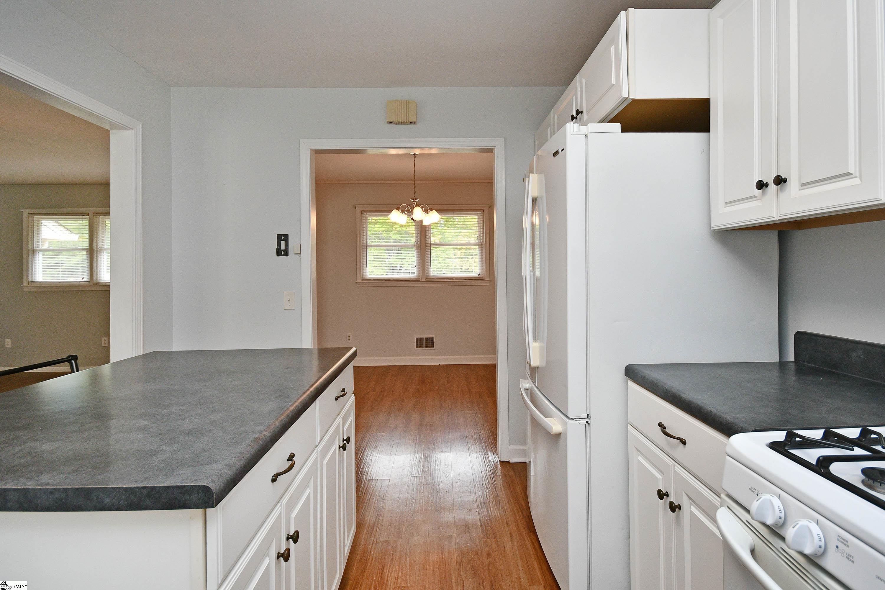 817 Rice Road Easley, SC 29640 - Photo 12 of 36