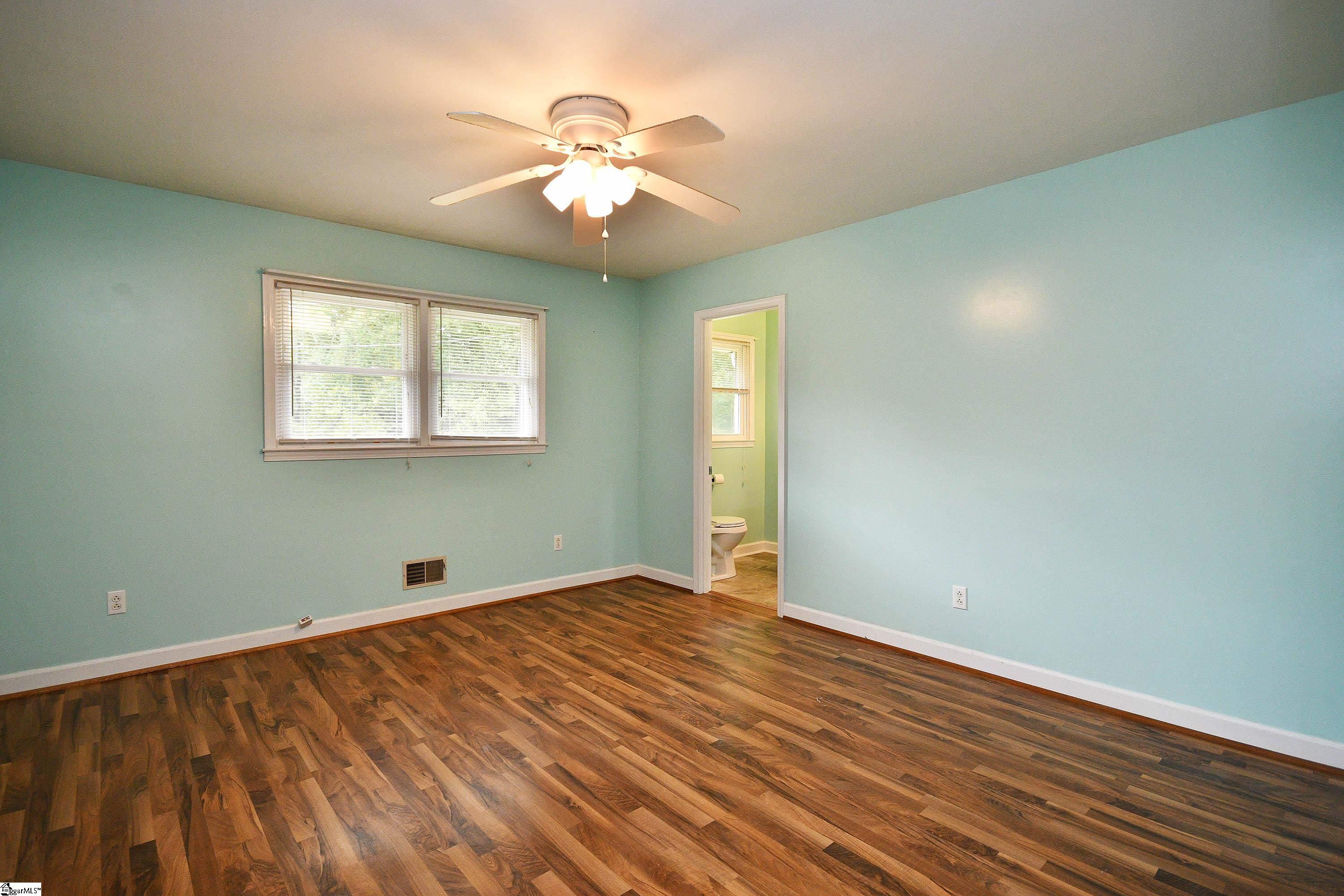 817 Rice Road Easley, SC 29640 - Photo 15 of 36