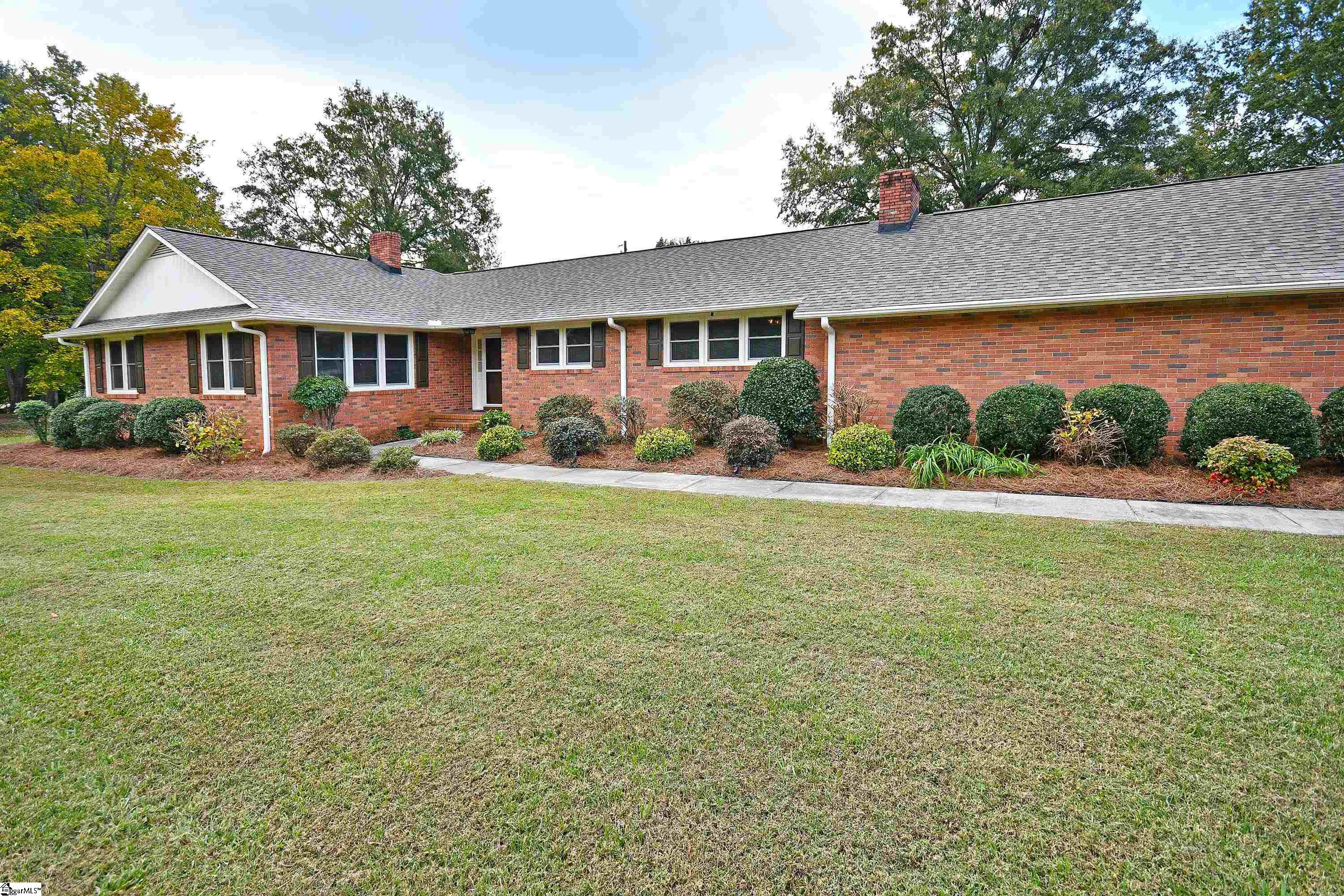 817 Rice Road Easley, SC 29640 - Photo 3 of 36