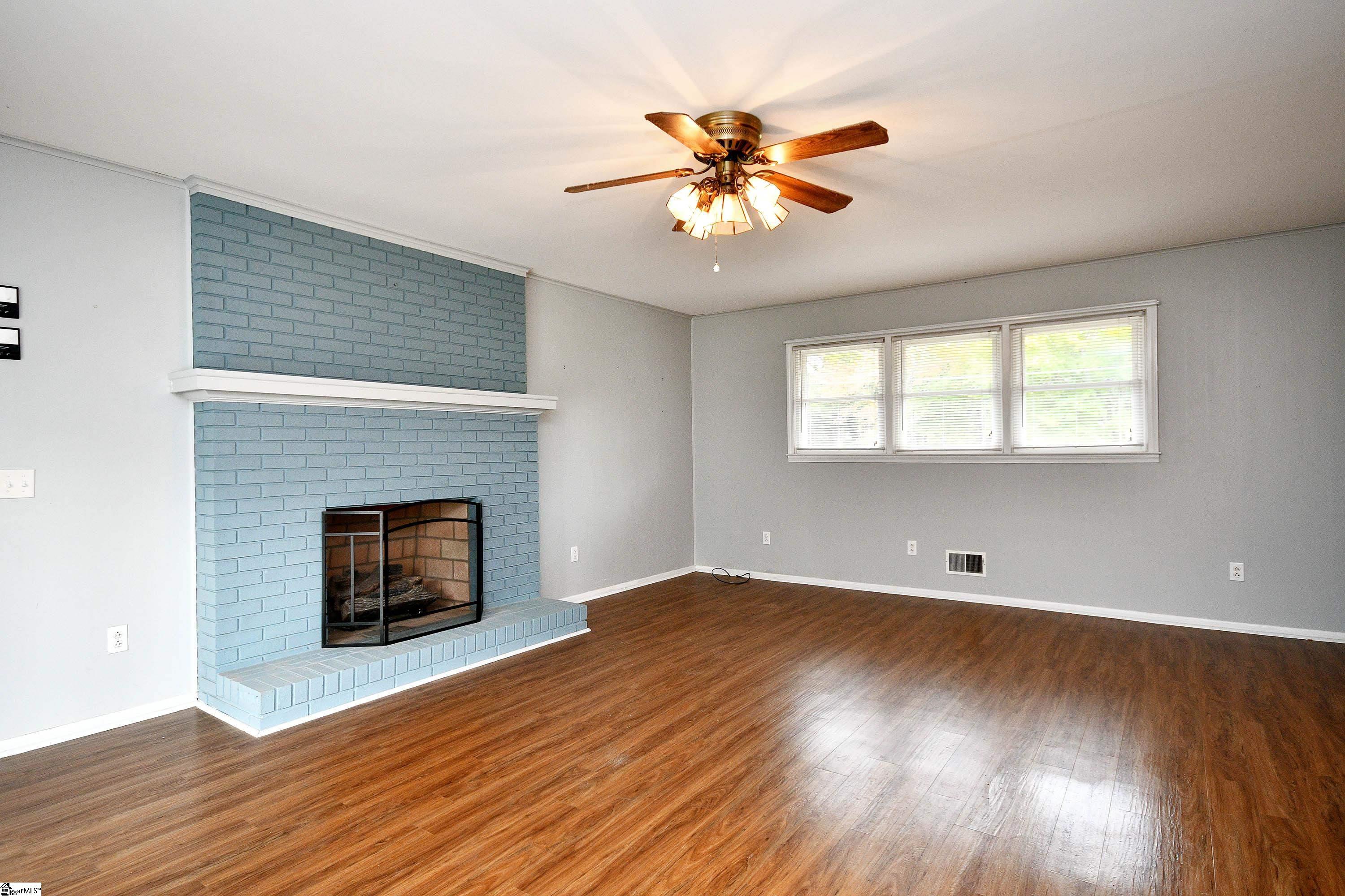 817 Rice Road Easley, SC 29640 - Photo 6 of 36
