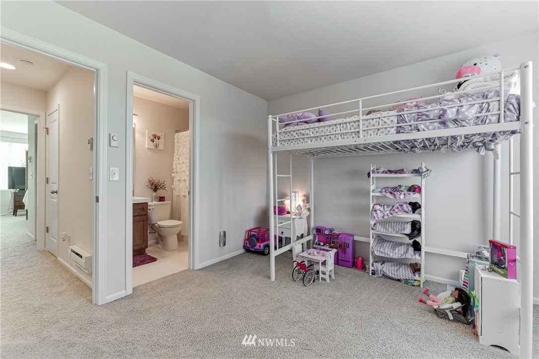 3337 30th Drive Everett, WA 98201 - Photo 27 of 28 a view of a room with baby toys