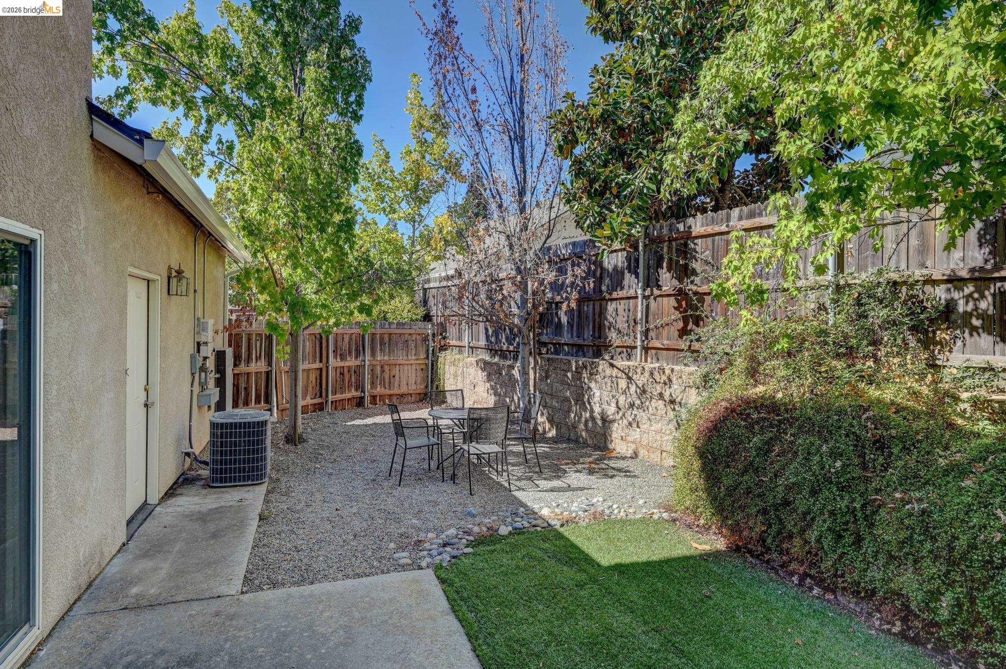 343 Field Stone Drive Murphys, CA 95247 - Photo 35 of 40 a view of a backyard with sitting area