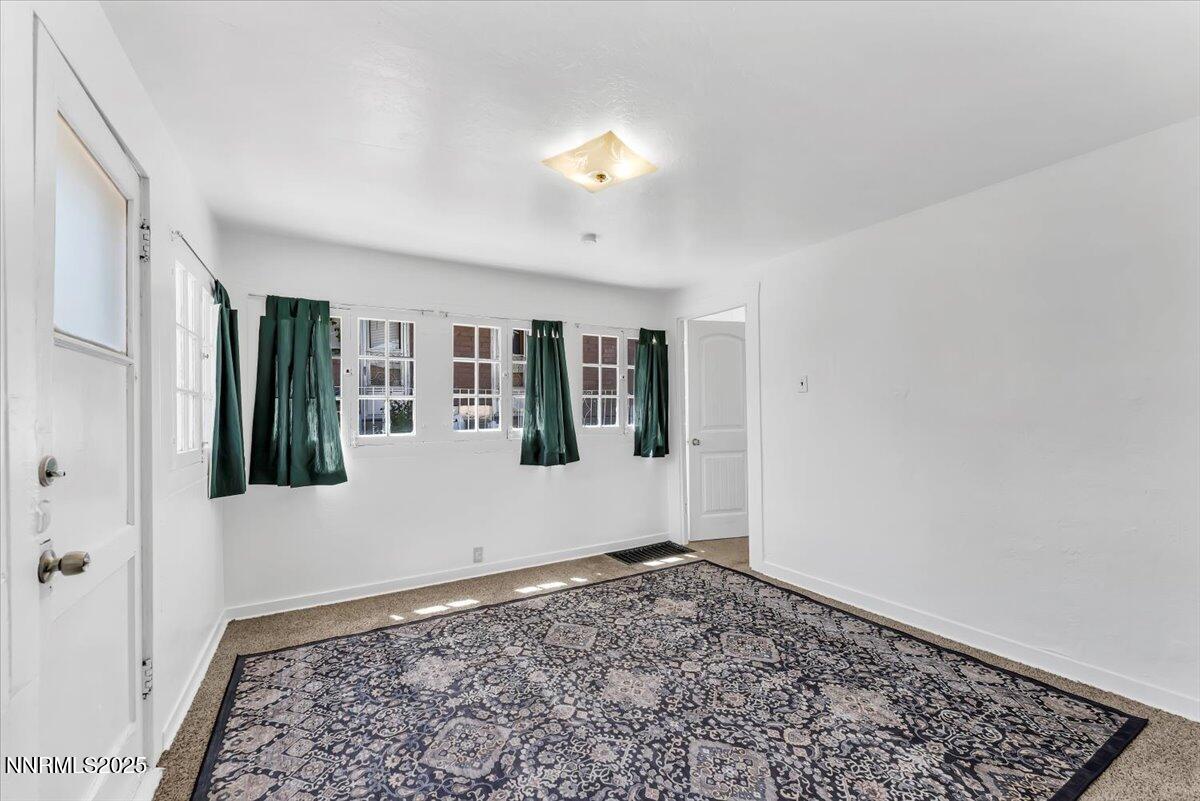 1145 Seminary Avenue Reno, NV 89503 - Photo 18 of 33 21-1145 Seminary Ave Reno NV 89503 (21 o