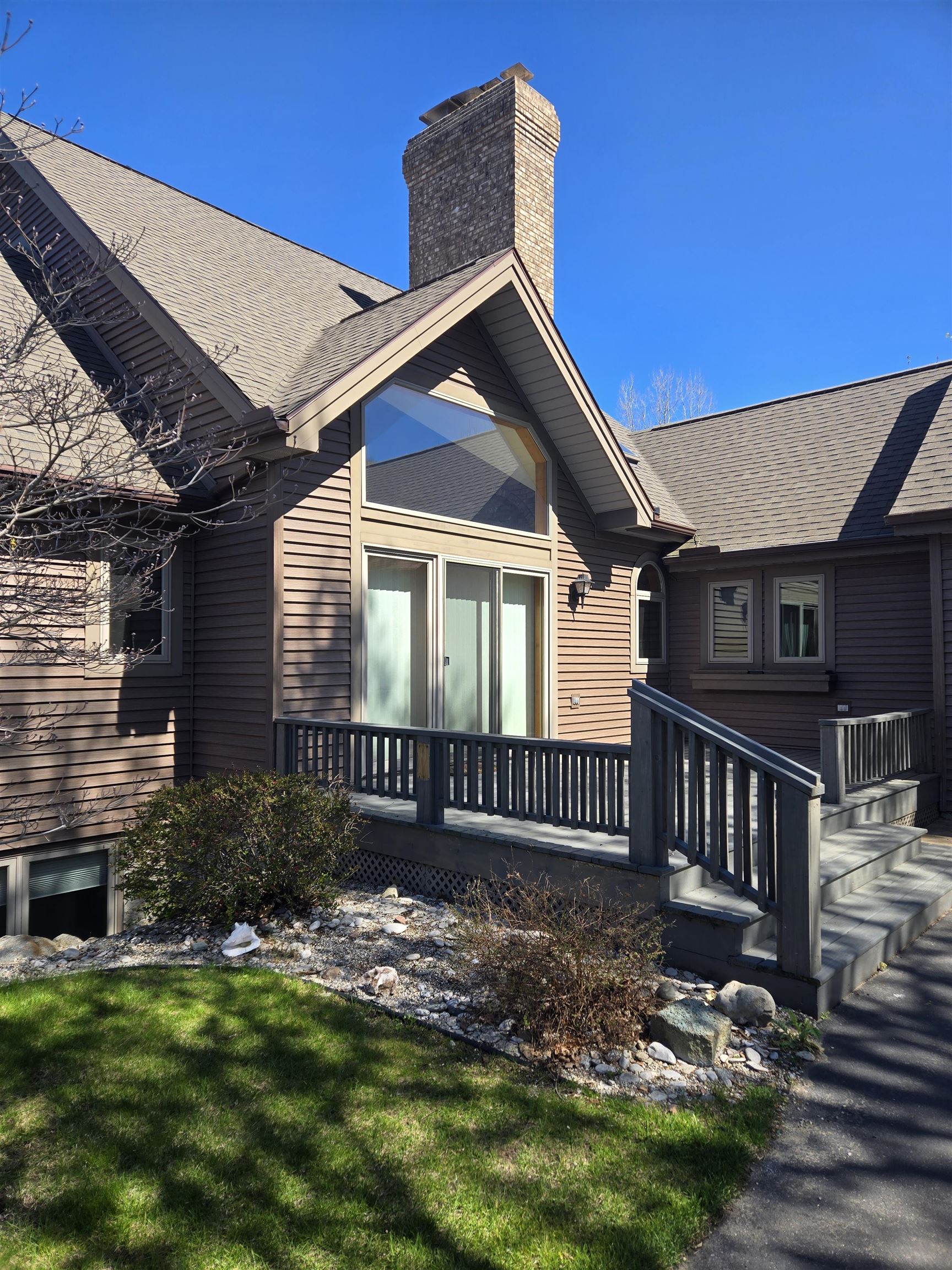 12535 Bluff Road Traverse City, MI 49686 - Photo 10 of 59 Gallery Image 10