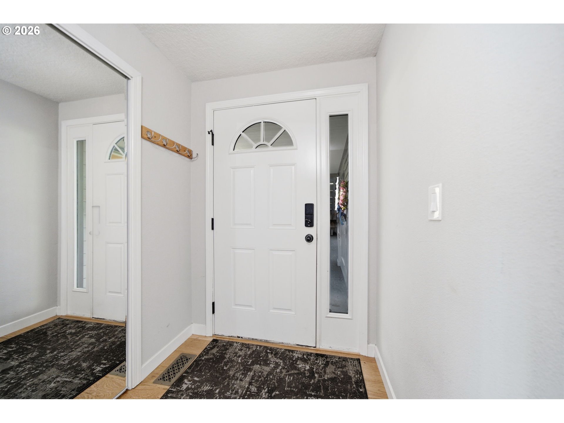 5620 South Riverside Lane, Unit 1 Portland, OR 97239 - Photo 10 of 45
