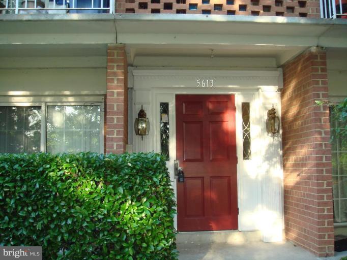 5613 Franconia Road, Unit 32 Alexandria, VA 22310 - Photo 2 of 2 Burberry Court....
