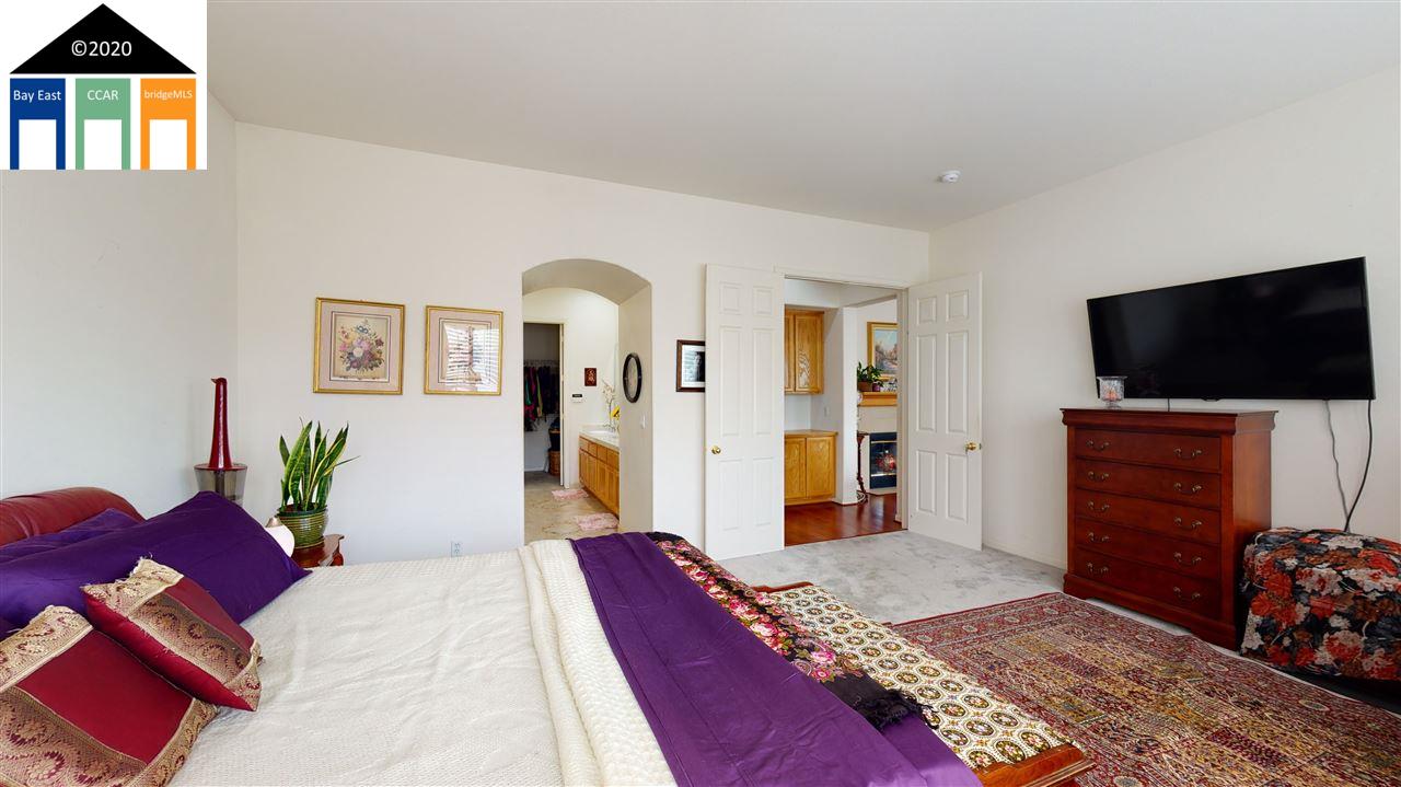 30265 Oakbrook Road Hayward, CA 94544 - Photo 12 of 34 Gallery Image 12