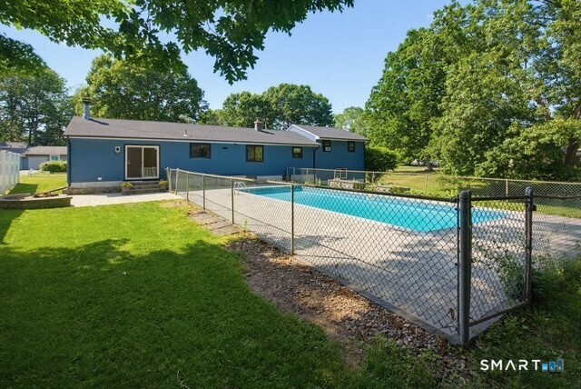 16 Crestview Terrace Wallingford, CT 06492 - Photo 31 of 33