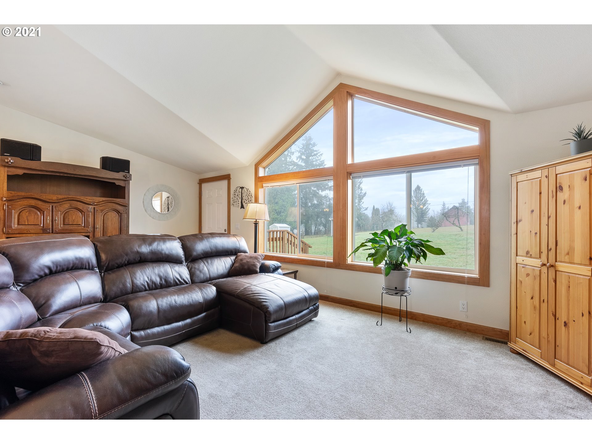 21605 Northeast Hidden Springs Road Dundee, OR 97115 - Photo 15 of 31 Gallery Image 15