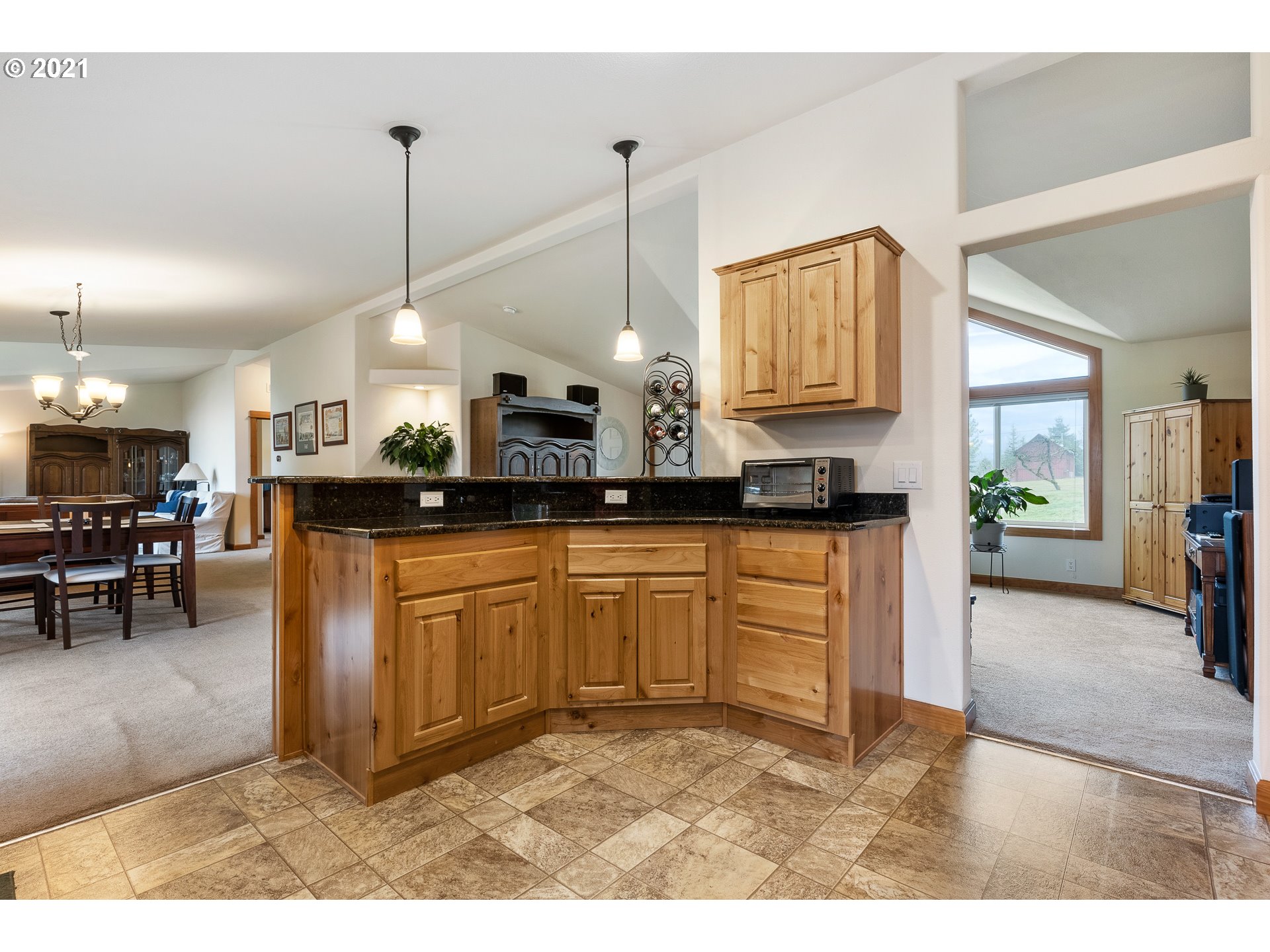 21605 Northeast Hidden Springs Road Dundee, OR 97115 - Photo 17 of 31 Gallery Image 17