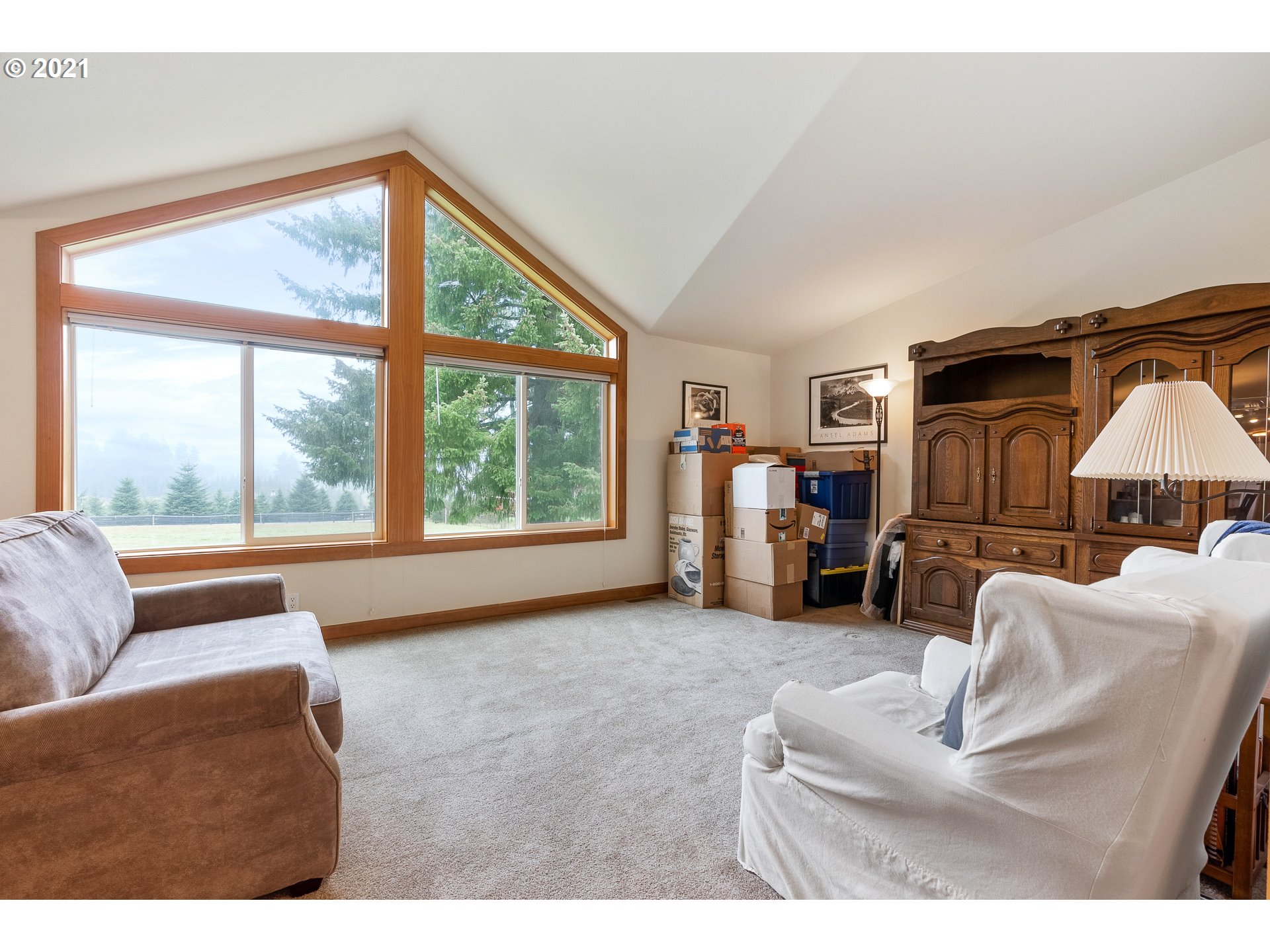 21605 Northeast Hidden Springs Road Dundee, OR 97115 - Photo 21 of 31 Gallery Image 21