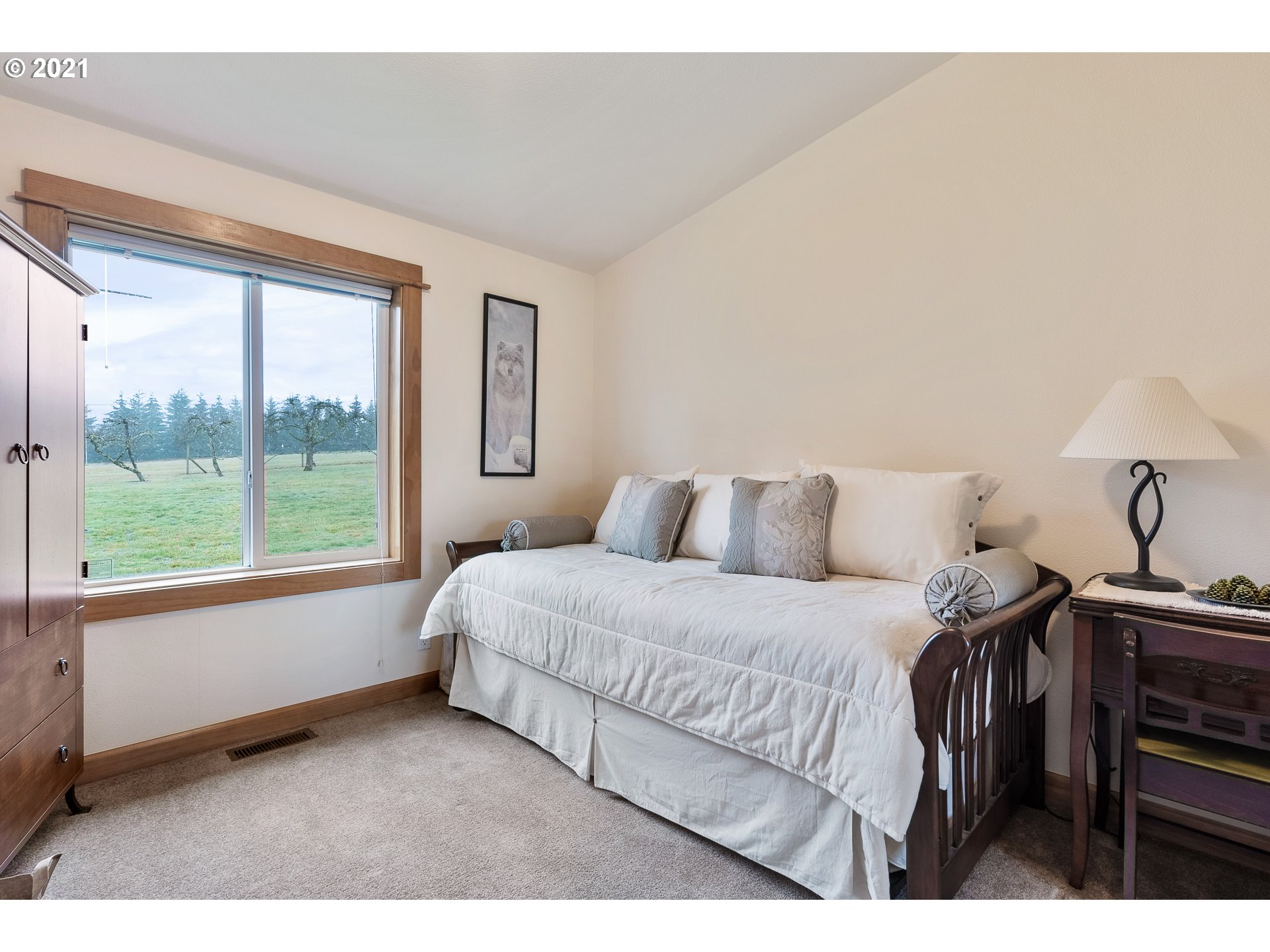 21605 Northeast Hidden Springs Road Dundee, OR 97115 - Photo 30 of 31 Gallery Image 30