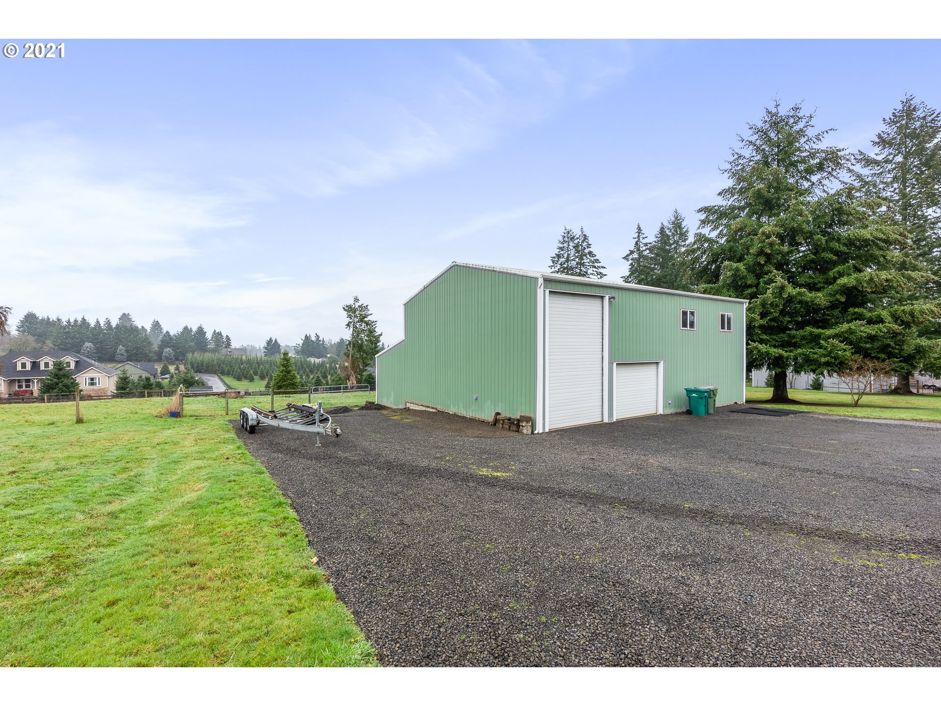 21605 Northeast Hidden Springs Road Dundee, OR 97115 - Photo 9 of 31 Gallery Image 9