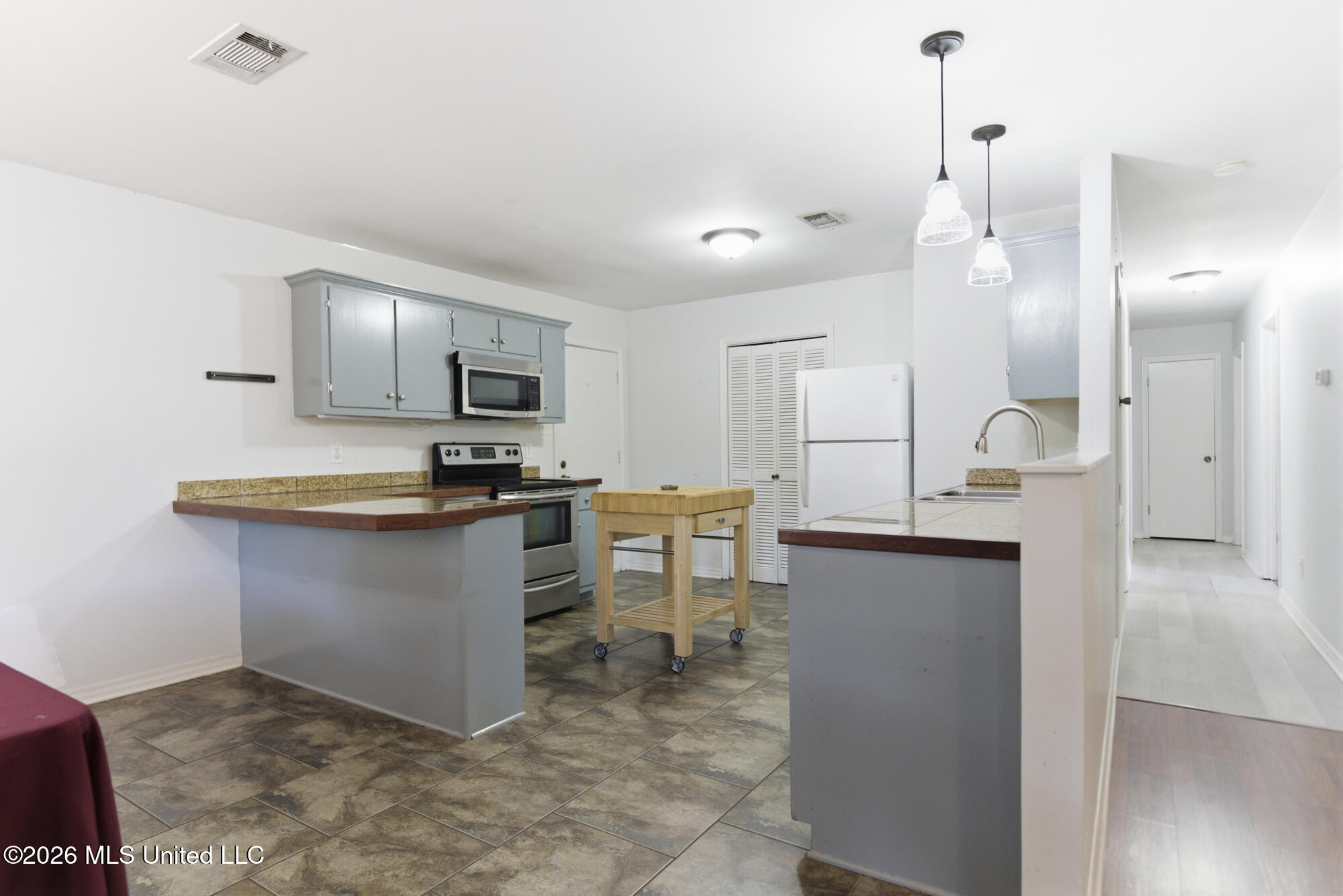 2310 Farrell Circle Gulfport, MS 39507 - Photo 6 of 28 2310 Farrell Circle