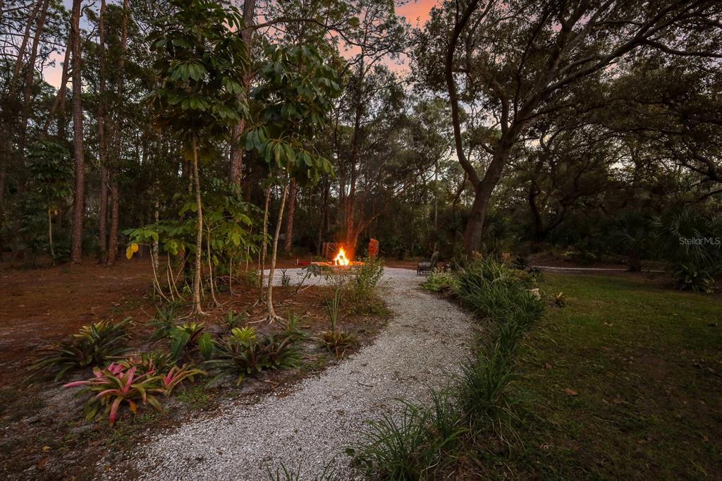 1027 Ranchero Drive Sarasota, FL 34240 - Photo 74 of 79 Gallery Image 74