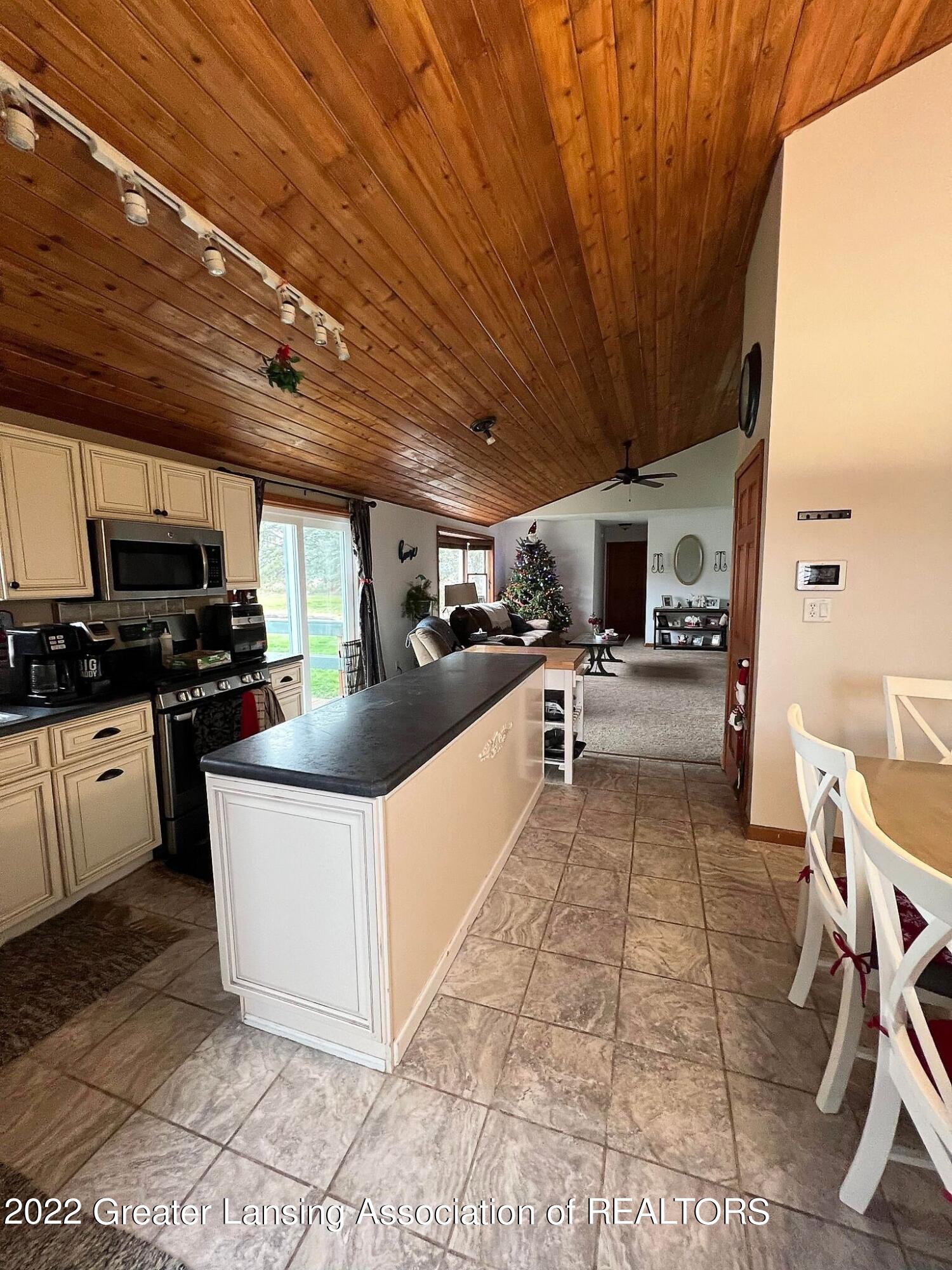850 Tuttle Road Mason, MI 48854 - Photo 29 of 46 316970797_8257748050967143_7470595556613