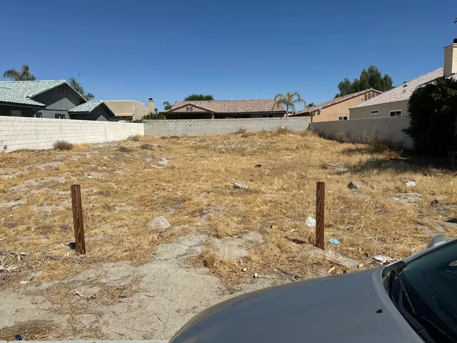 a view of a car in front of a house