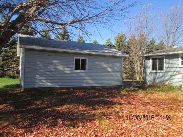 4222 East Laporte Road Freeland, MI 48623 - Photo 6 of 15 31270077-5.JPG