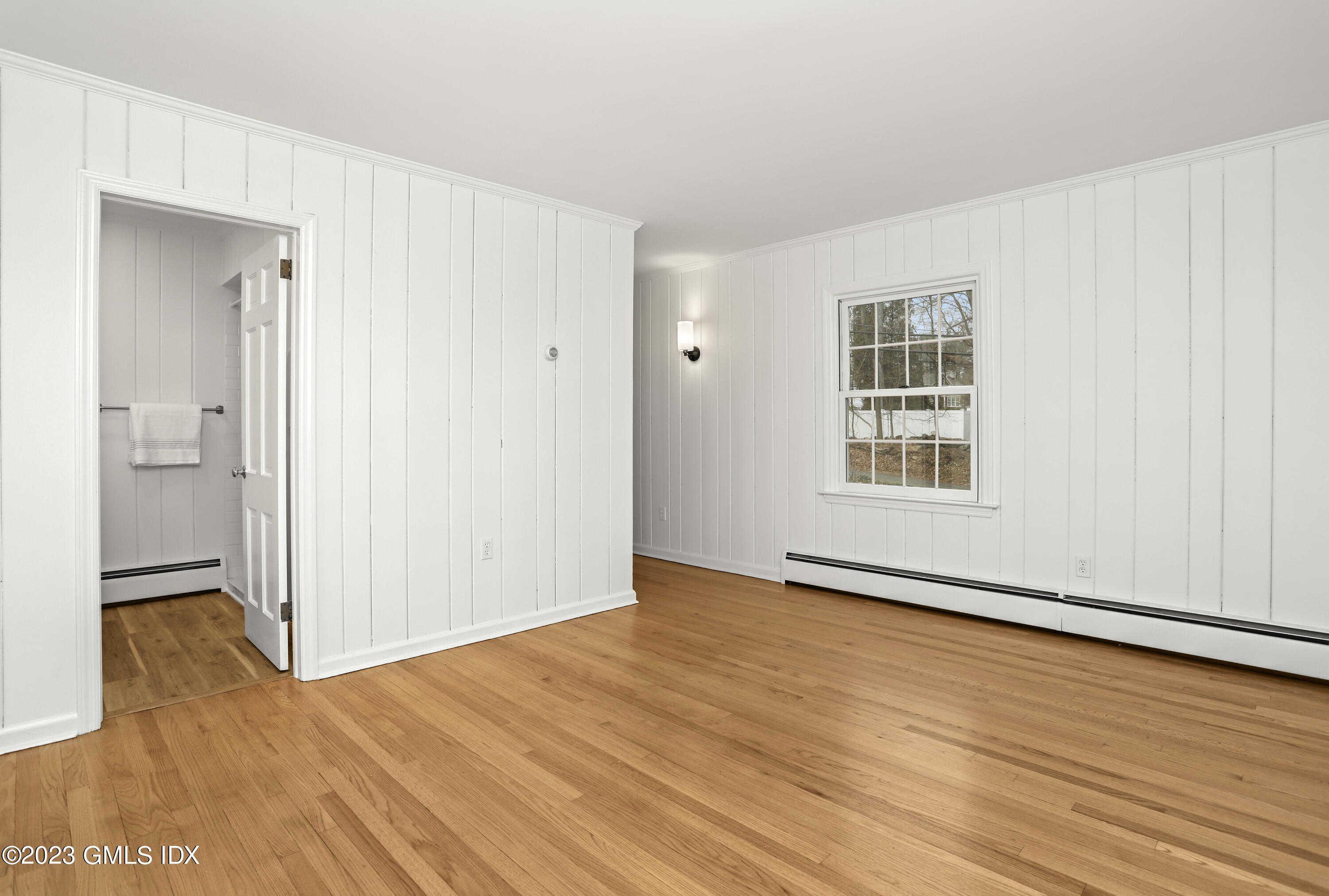 148 Old Mill Road Greenwich, CT 06831 - Photo 13 of 39 MAIN BEDROOM INTO BATH