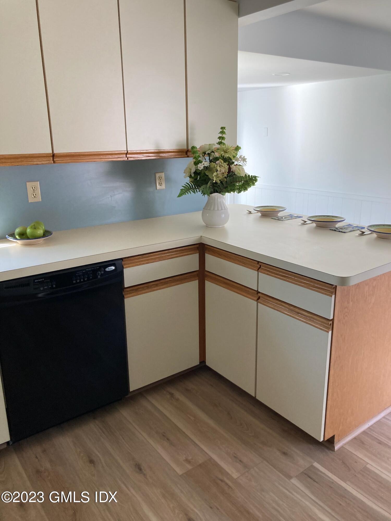 148 Old Mill Road Greenwich, CT 06831 - Photo 23 of 39 old mill counter