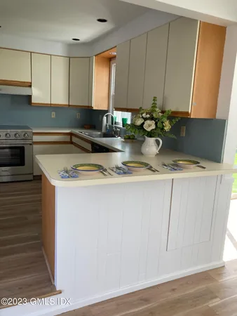 $7,850 | 148 Old Mill Road, Greenwich, CT 06831