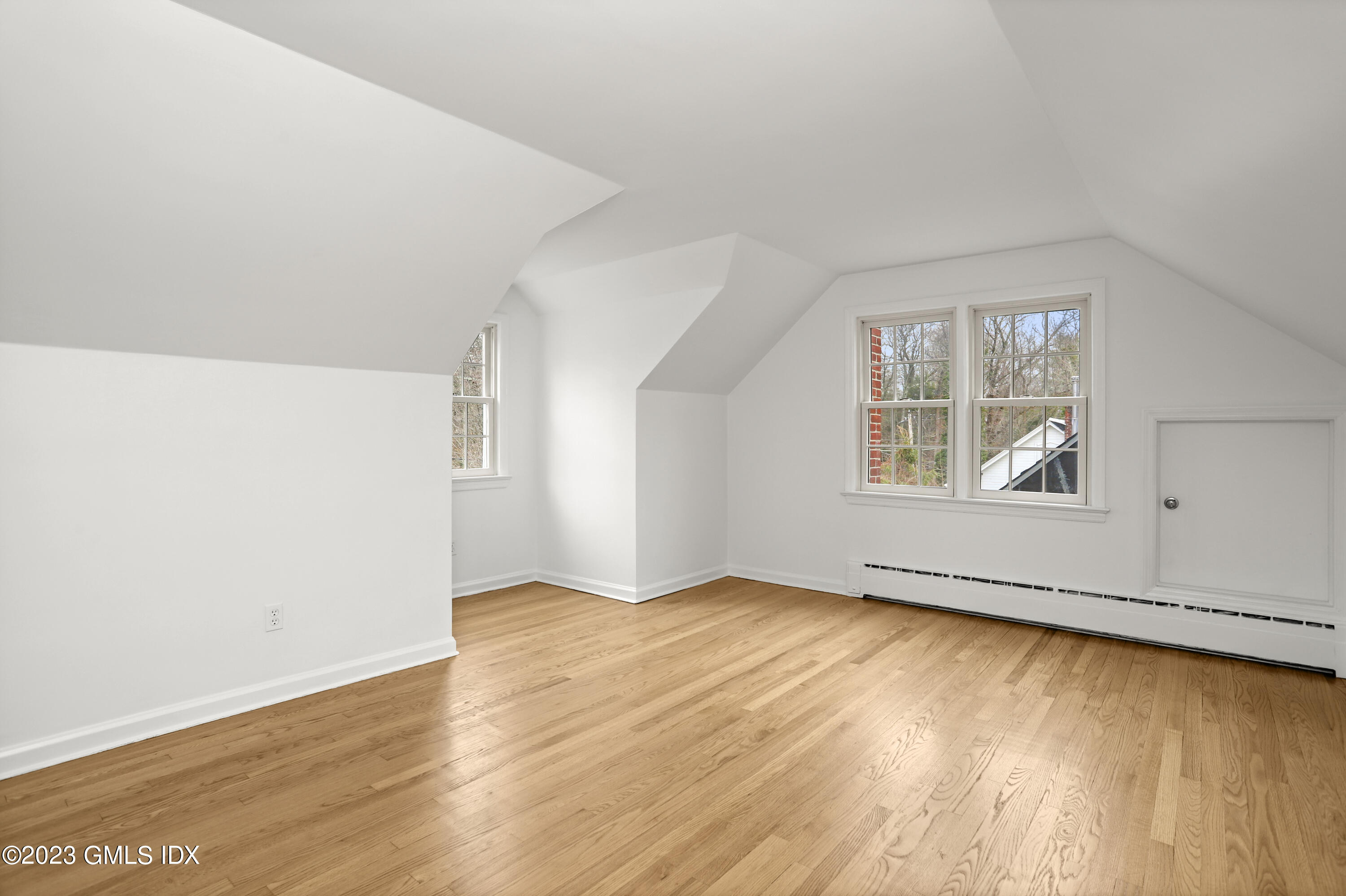 148 Old Mill Road Greenwich, CT 06831 - Photo 29 of 39 GENEROUSLY SIZED BEDROOMS UPSTAIRS