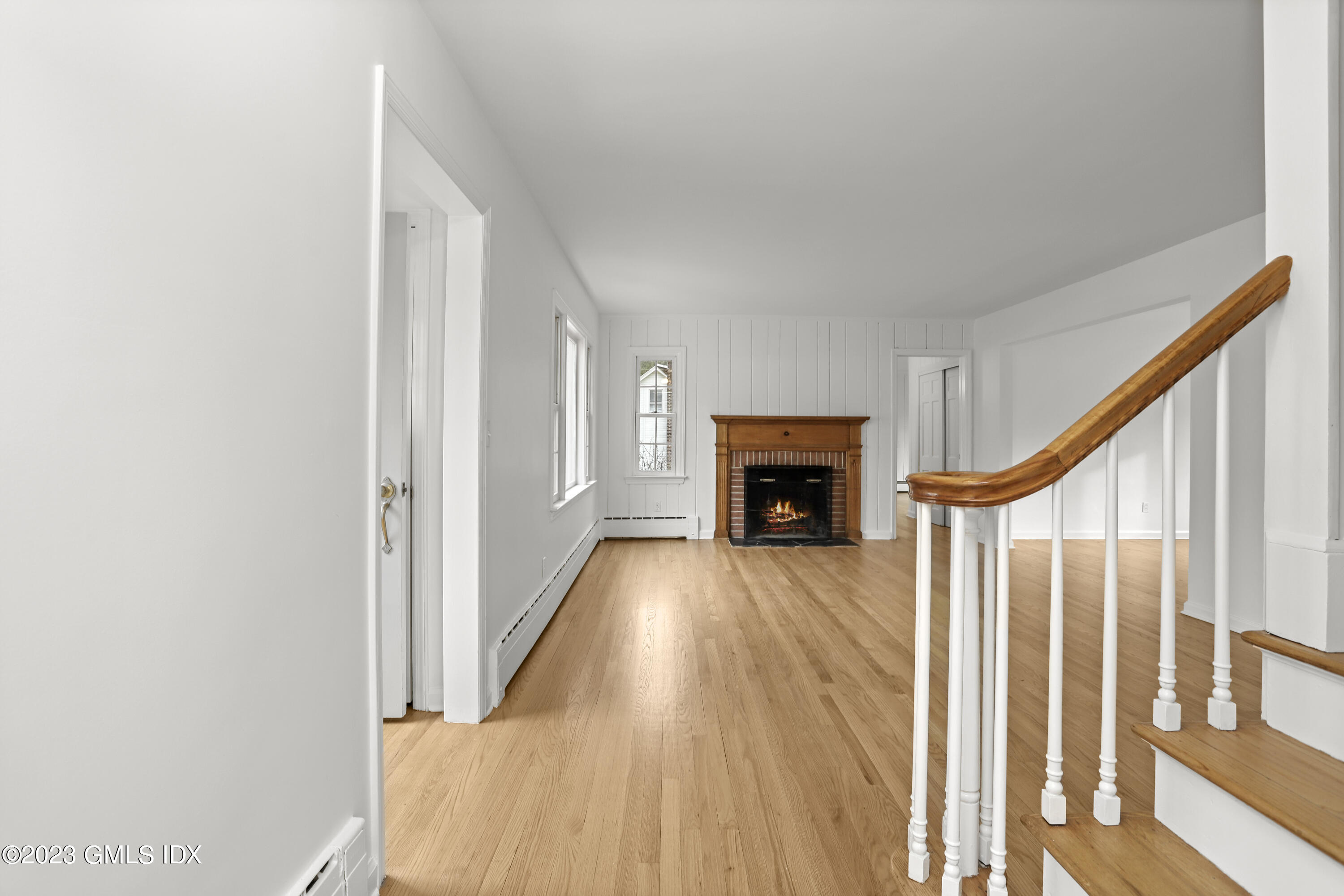 148 Old Mill Road Greenwich, CT 06831 - Photo 8 of 39 148 Old Mill Rd Greenwich CT-print-005-0