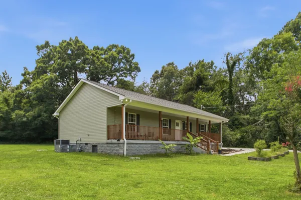 $359,900 | 8252 Pinewood Road, Nunnelly, TN 37137