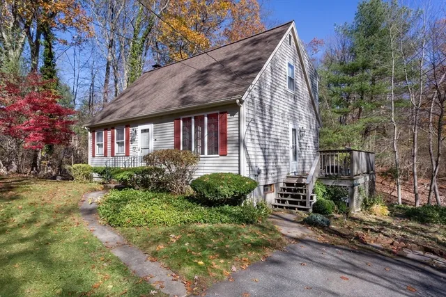 $550,000 | 955 Summer Street, Franklin, MA 02038