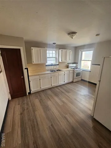 $325,000 | 7041 Dartmouth Avenue, St. Louis, MO 63130