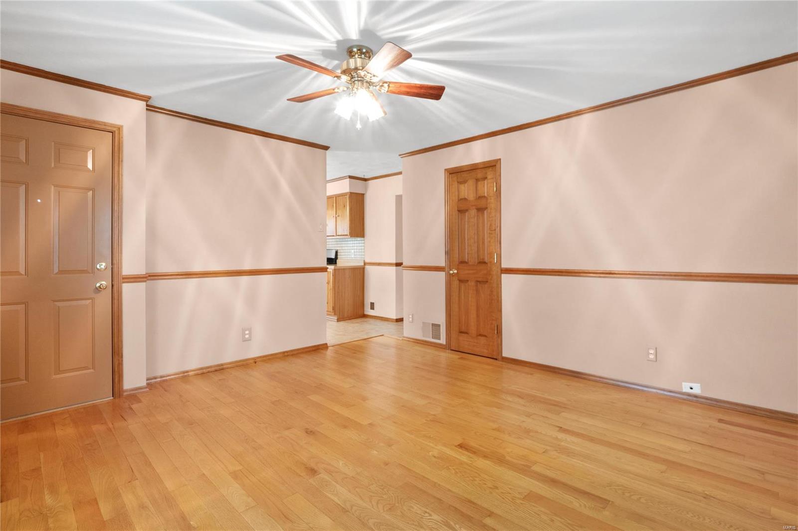 415 East State Street O'Fallon, IL 62269 - Photo 7 of 32 Gallery Image 7
