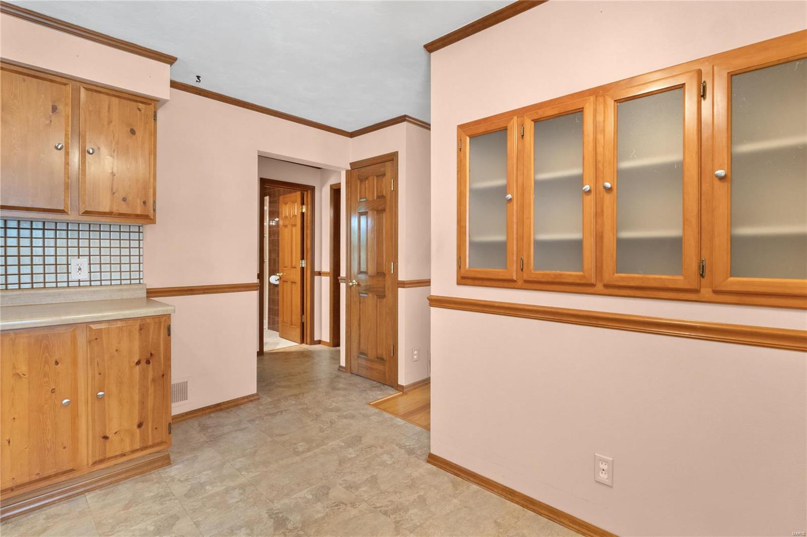 415 East State Street O'Fallon, IL 62269 - Photo 9 of 32 Gallery Image 9