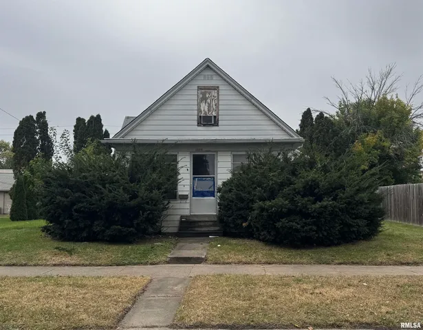 $49,900 | 1534 39th Street, Rock Island, IL 61201