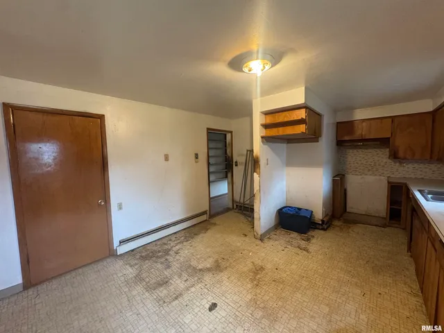 $49,900 | 1534 39th Street, Rock Island, IL 61201