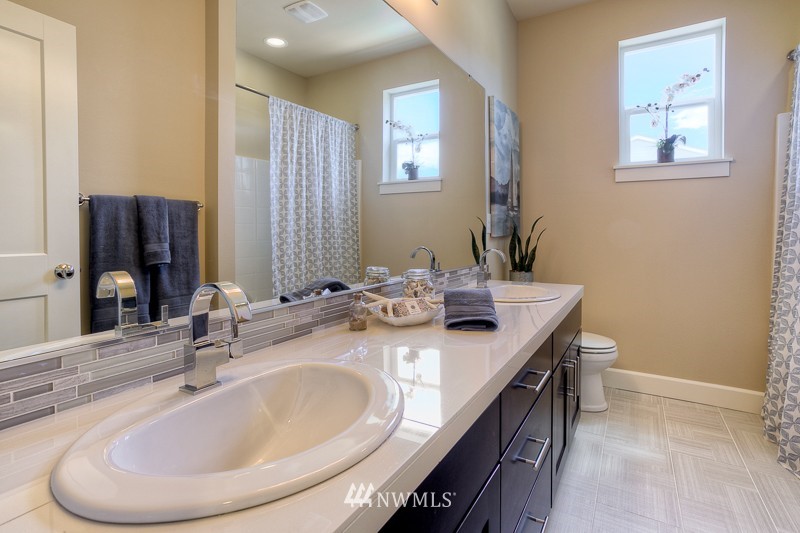 921 232nd Street Southeast Bothell, WA 98021 - Photo 14 of 25