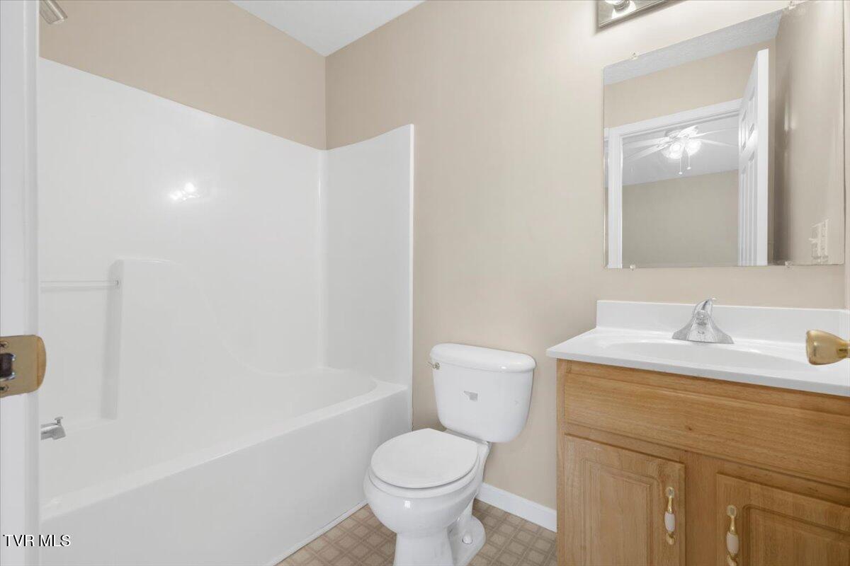 529 Beaverview Drive Bristol, VA 24201 - Photo 17 of 30 21-128A5437