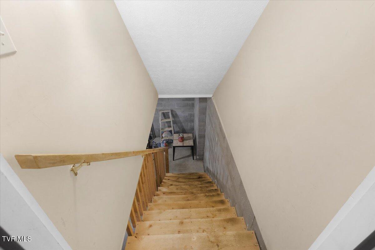 529 Beaverview Drive Bristol, VA 24201 - Photo 24 of 30 28-128A5381