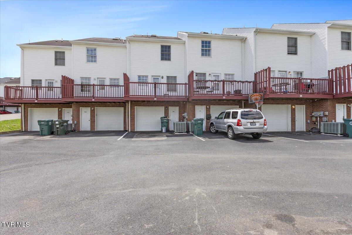 529 Beaverview Drive Bristol, VA 24201 - Photo 28 of 30 04-128A5364