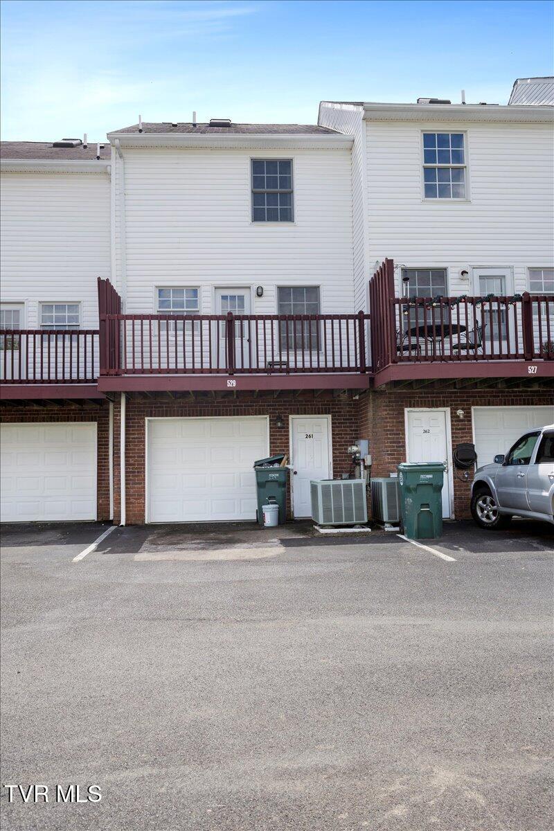 529 Beaverview Drive Bristol, VA 24201 - Photo 29 of 30 05-128A5367