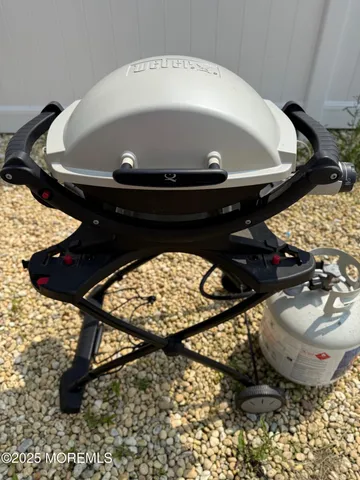 a close view of a stove