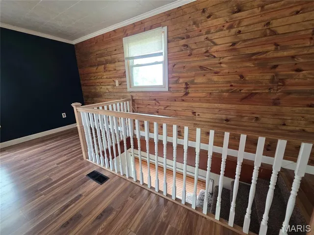 $180,000 | 18835 Mary Jane Lane, Carlyle, IL 62231