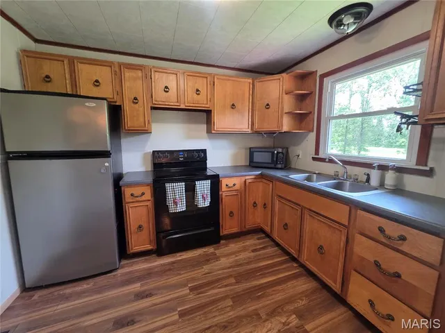 $180,000 | 18835 Mary Jane Lane, Carlyle, IL 62231