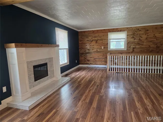 $180,000 | 18835 Mary Jane Lane, Carlyle, IL 62231