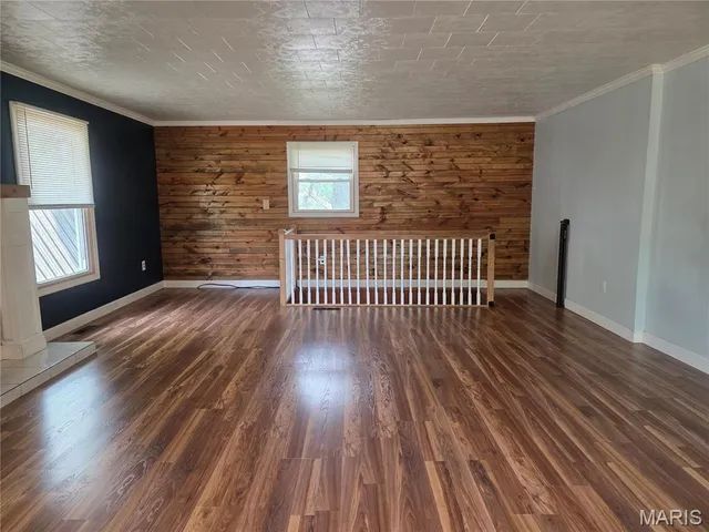 $180,000 | 18835 Mary Jane Lane, Carlyle, IL 62231