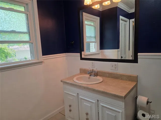 $180,000 | 18835 Mary Jane Lane, Carlyle, IL 62231